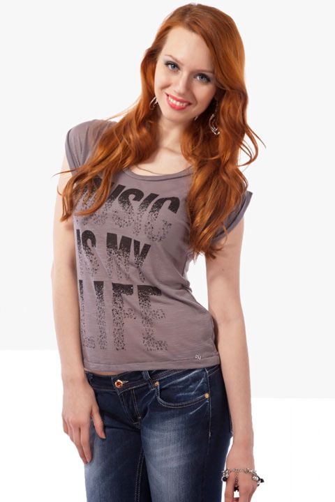 Фото товара 3132, футболка свободного кроя с приспущенными рукавами